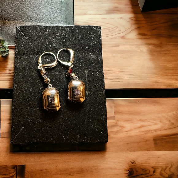 Rare Find Authentic GIVENCHY Carbon Silver Toned Red Crystal Teardrop Earrings - Picture 3 of 4